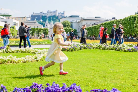 30 Dos And Don’ts Of Traveling Abroad With Children