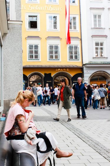 30 Dos And Don’ts Of Traveling Abroad With Children