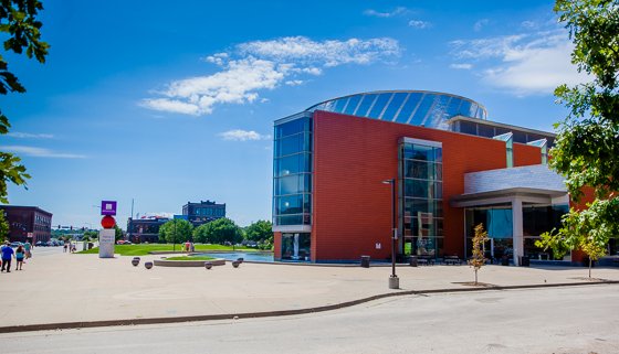 Explore Des Moines: An Unexpected Family Destination