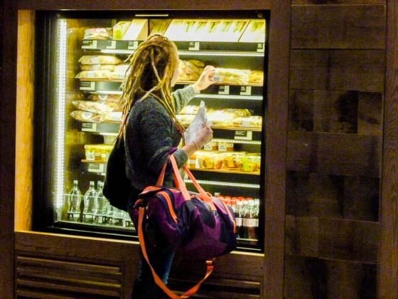 7 Healthy Airport Eats And Tips To Stay On Track 7 Healthy Airport Eats And Tips To Stay On Track