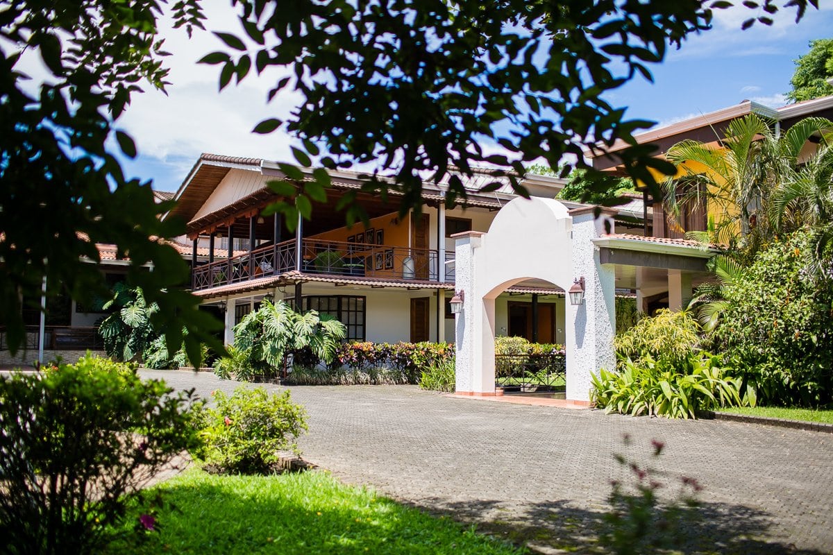 Top 3 Places To Stay While Traveling Through Costa Rica