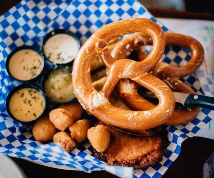 Where To Eat & Stay In Pittsburgh