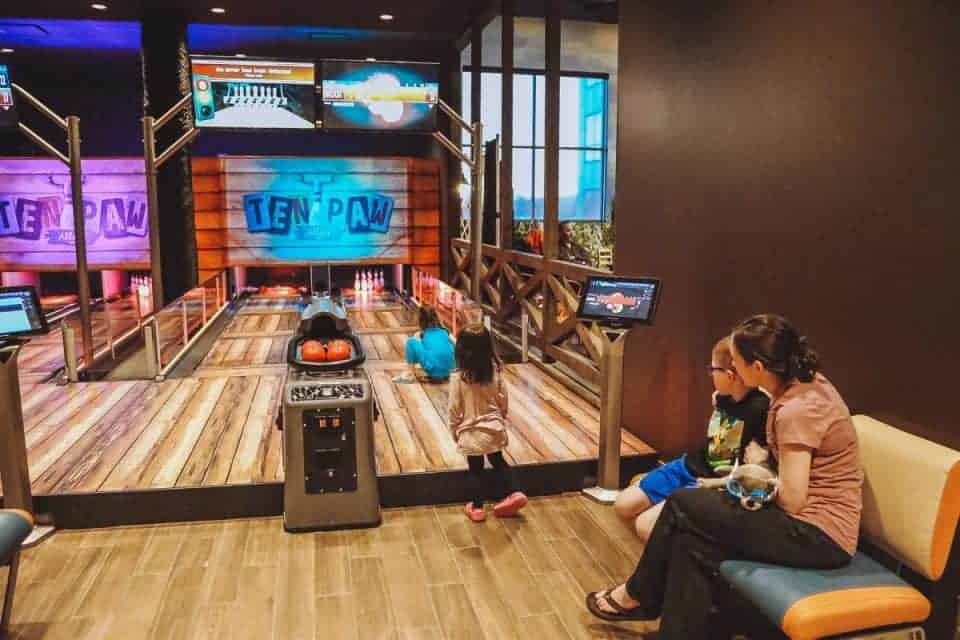 A Minnesota Staycation For The Entire Family: Swimming, Sweets, And Stem!