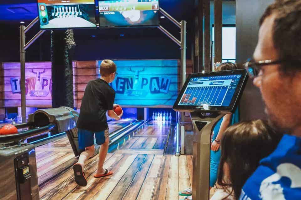 A Minnesota Staycation For The Entire Family: Swimming, Sweets, And Stem!