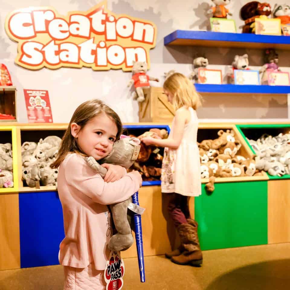 A Minnesota Staycation For The Entire Family: Swimming, Sweets, And Stem!