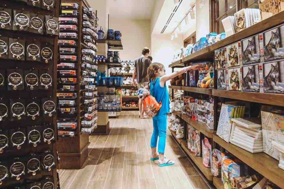 A Minnesota Staycation For The Entire Family: Swimming, Sweets, And Stem!