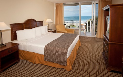 5 Prime Resorts On Cocoa Beach, Fl