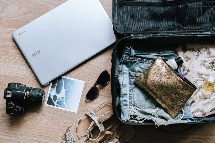 anete-lusina-gozxralnit--unsplash 10 Easy Travel Must-haves To Add To Your Packing List