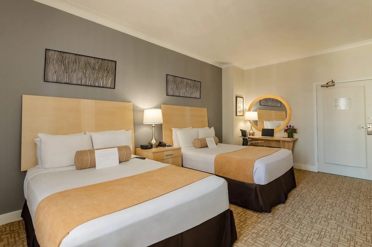 Black Friday & Cyber Monday Travel Deals Worth Bragging About