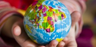 Traveling with Kids Around the World Traveling With Kids Around The World