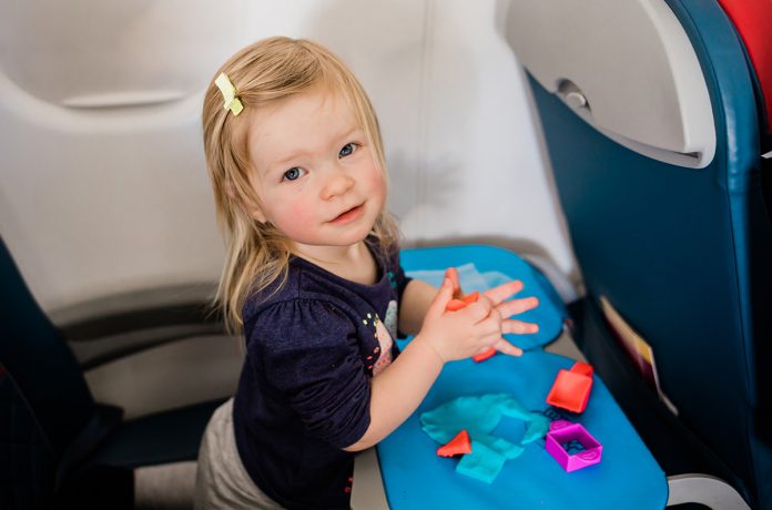 5 Easy Tips For Flying With A Toddler Abroad
