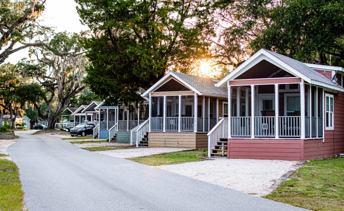 Rv Resort In Florida: Your Own Little Cottage Getaway At Live Oak Landing