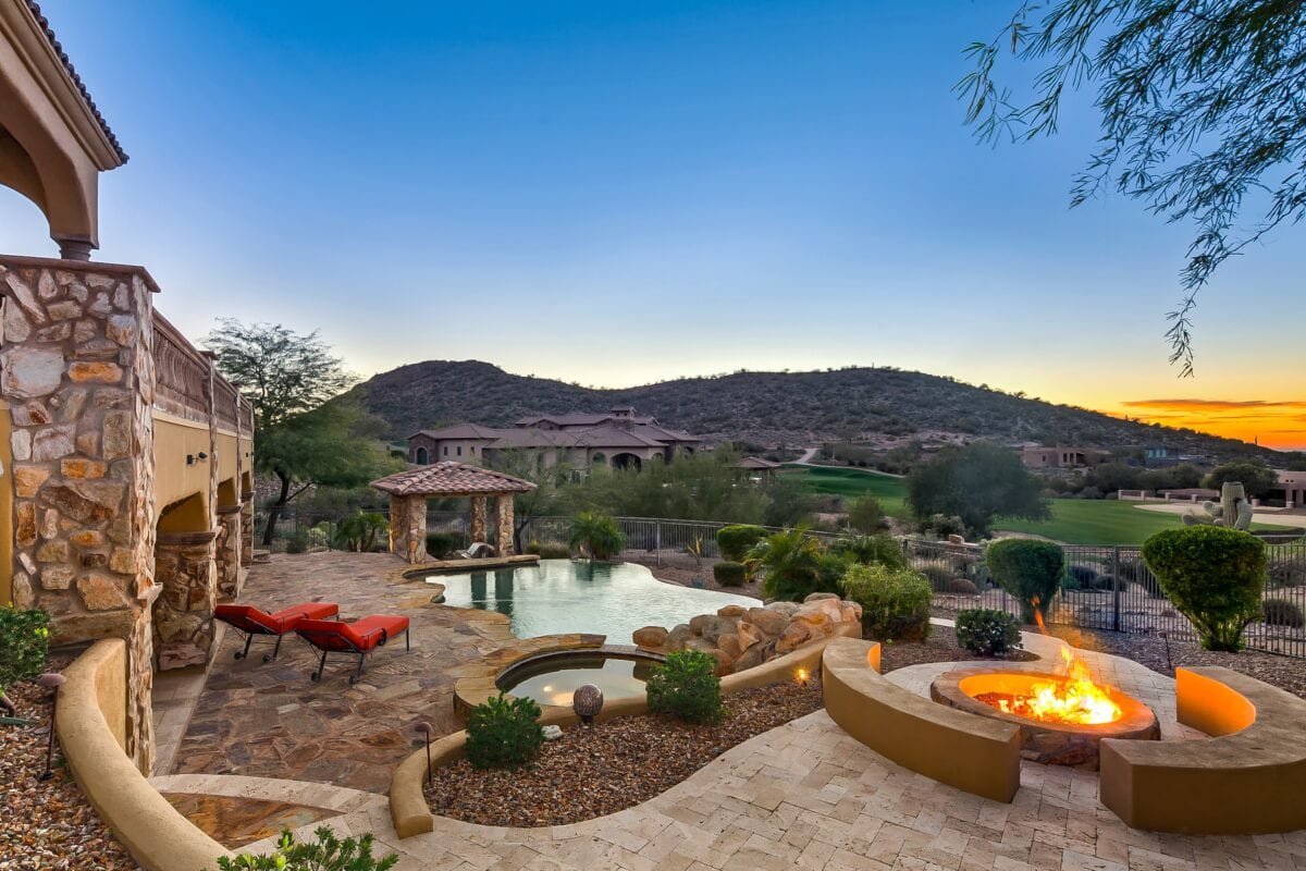 Every-Avenue-Travel-Holiday Home