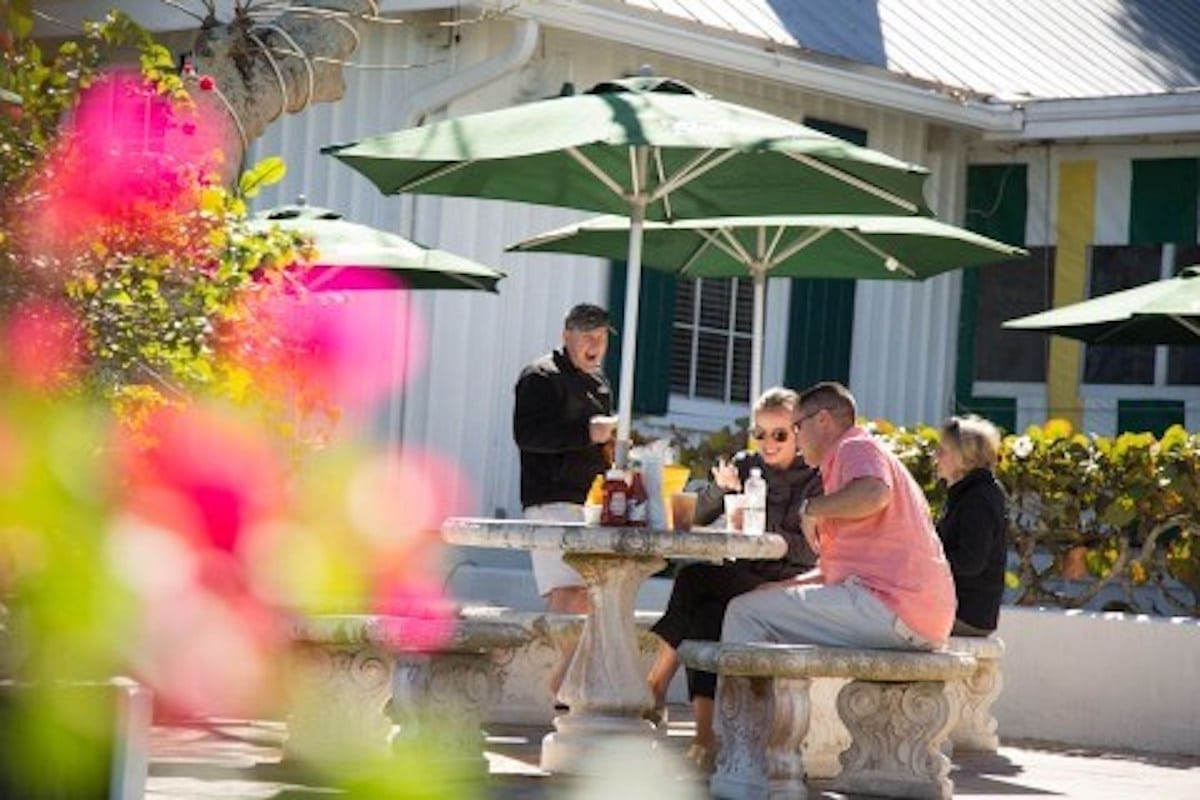 Fun Florida Restaurants Foodies Will Flip Over