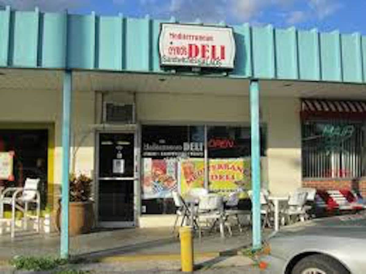 Fun Florida Restaurants Foodies Will Flip Over