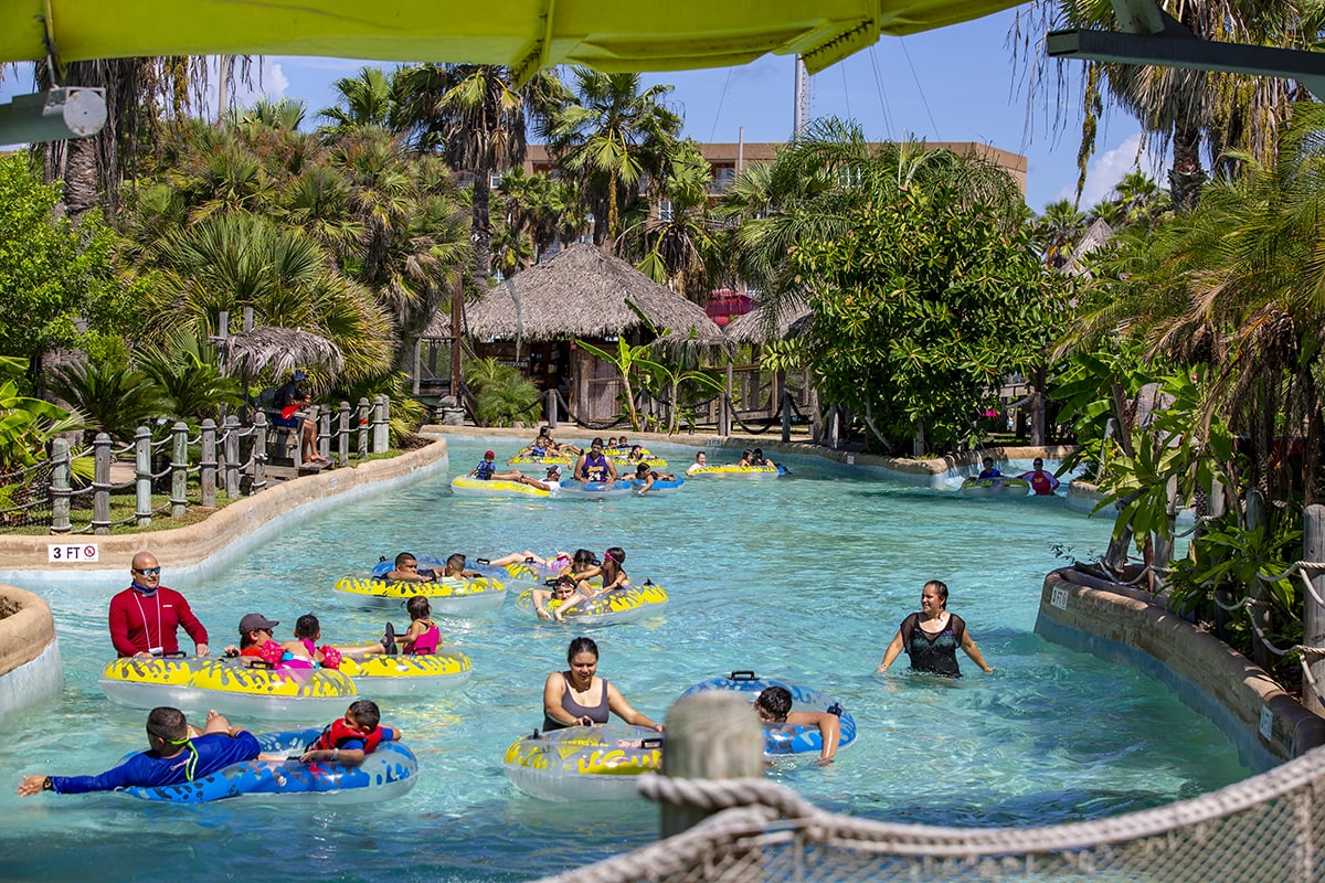 every-avenue-travel-Best-Water-Parks In-The-Us