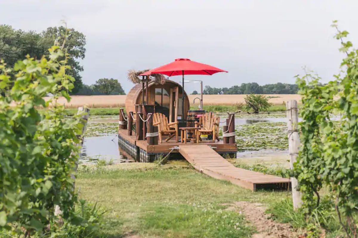 every avenue travel Unique Airbnb 