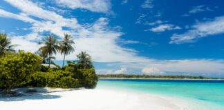 Traveling To 10 Of The Best Islands In The World every-avenue-travel-The Best Islands In The World