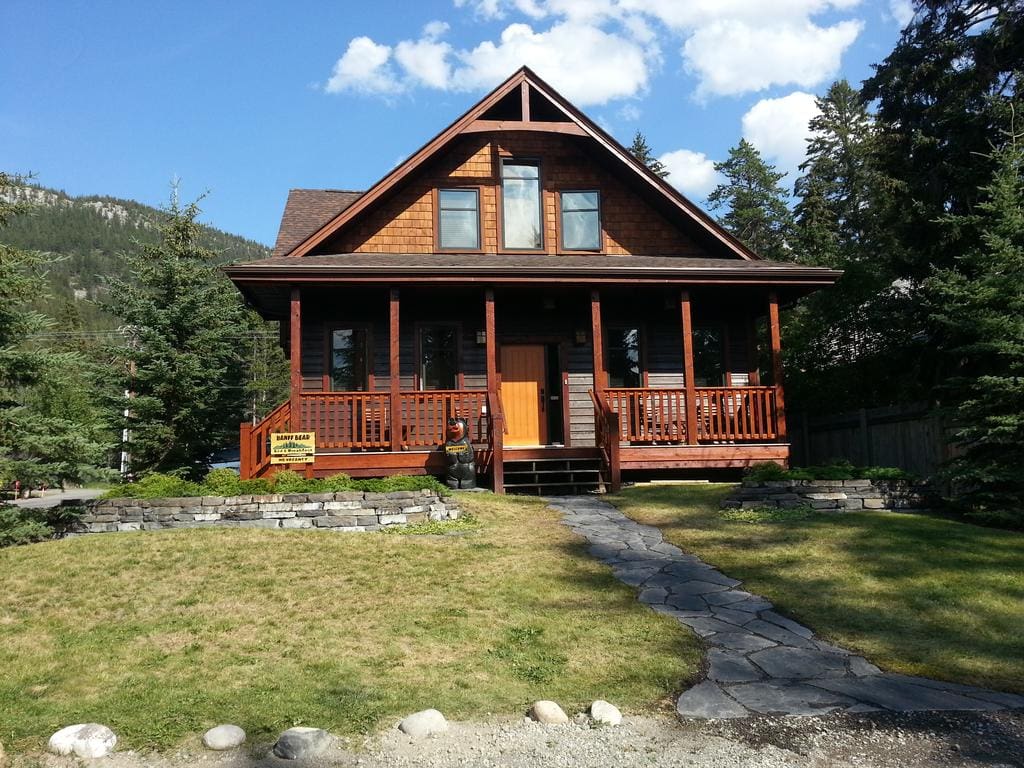 every-avenue-travel-Bed-And-Breakfast