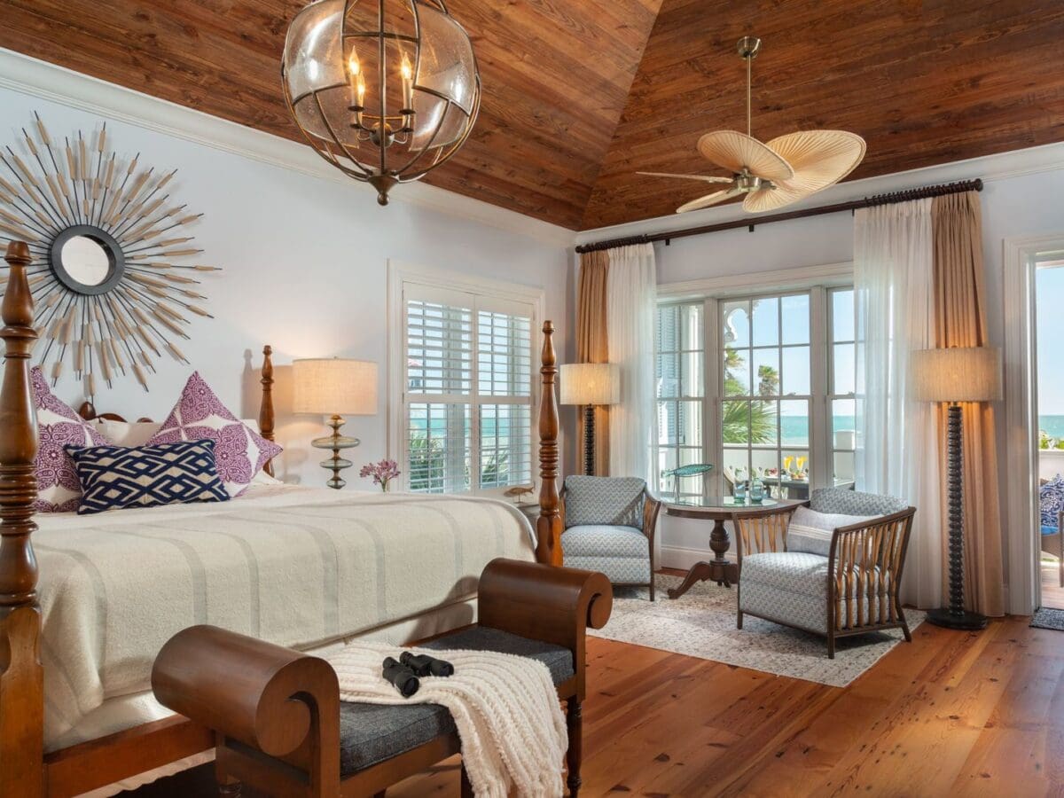 every-avenue-travel-Bed-And-Breakfast