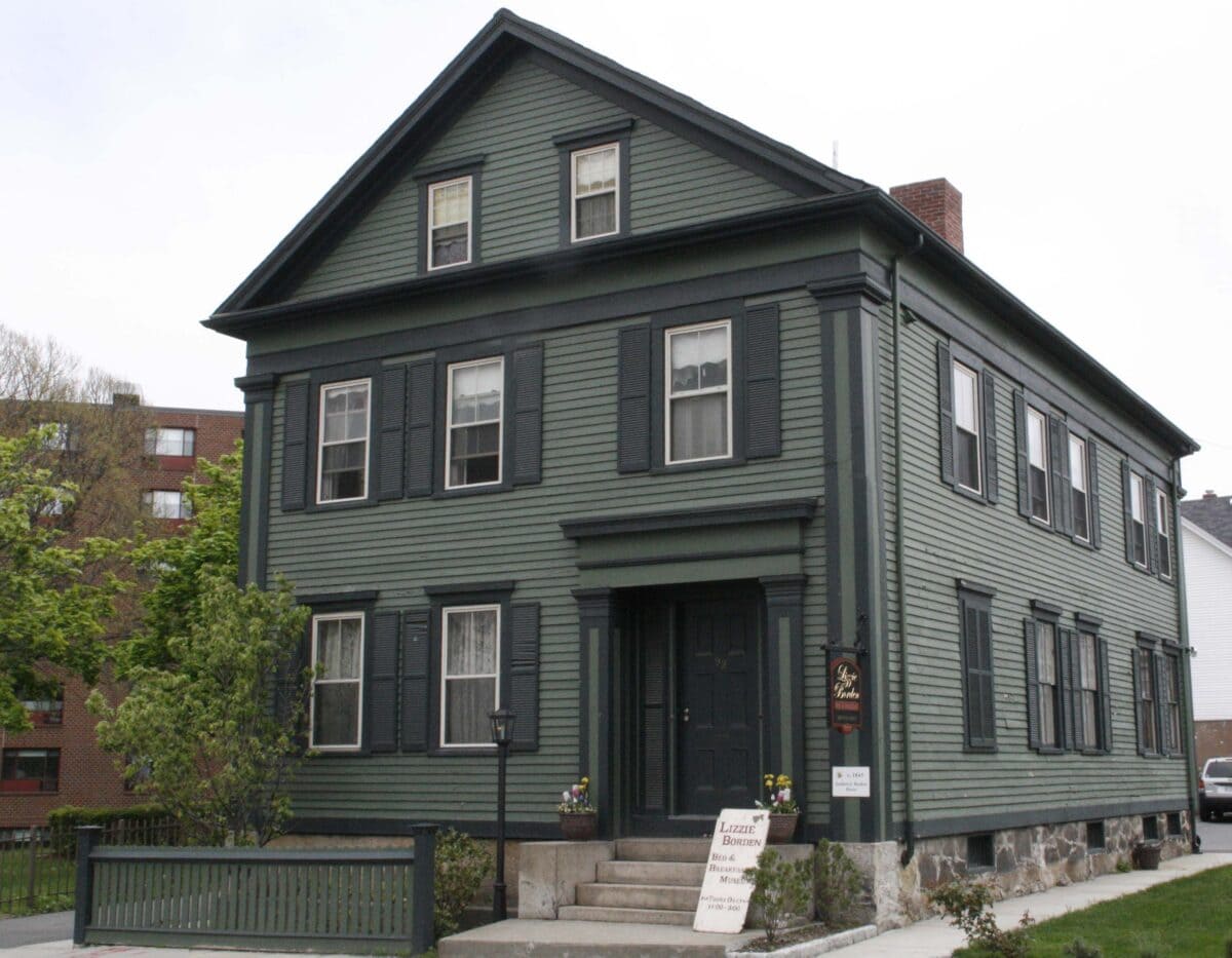 every-avenue-travel-Haunted Places