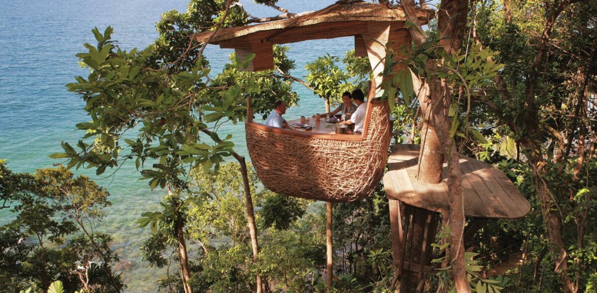 every-avenue-travel-Unique-Restaurants 