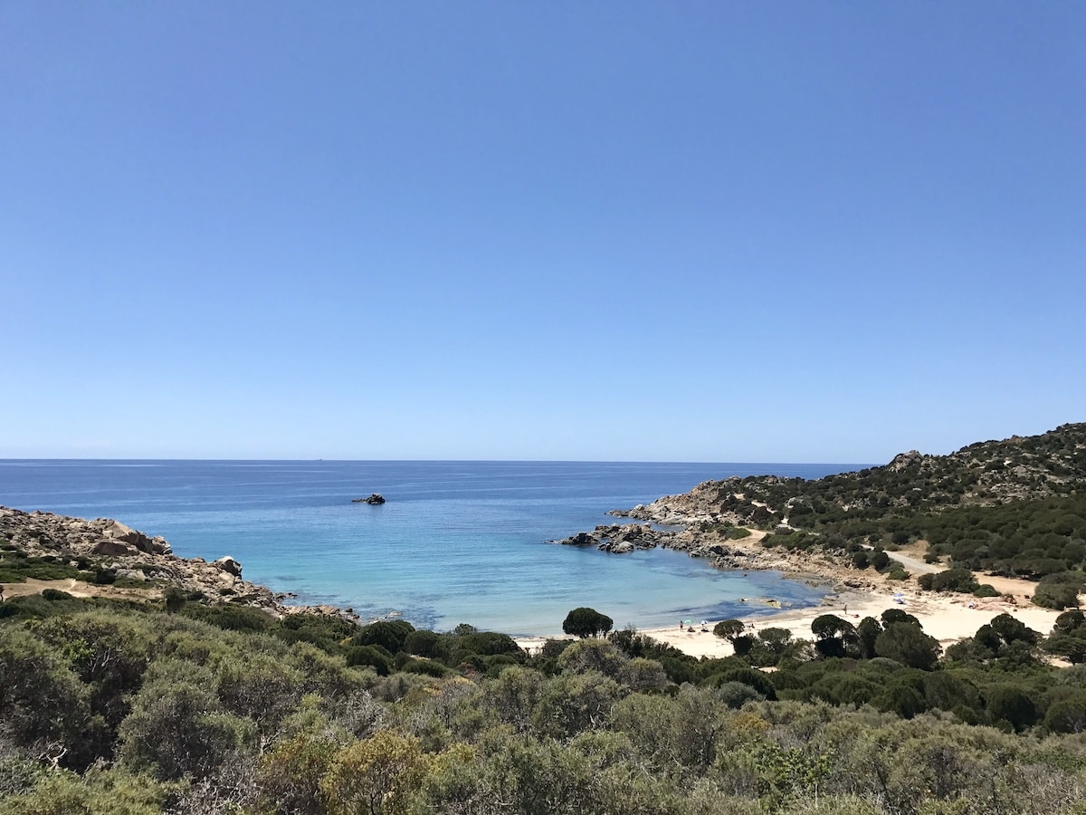every-avenue-travel-Sardinia-beaches